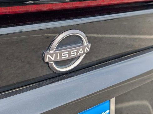 Used 2023 Nissan Maxima SR w/ Sport Mat Group image 11