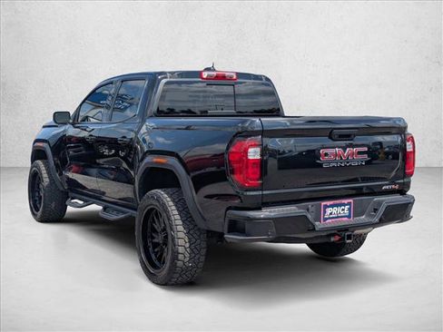 Used 2024 GMC Canyon AT4 w/ AT4 Premium Package image 8