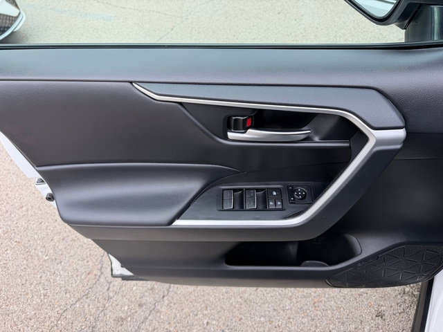 Certified 2024 Toyota RAV4 XLE AWD/4WD image 20