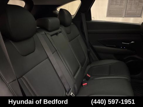 Used 2025 Hyundai Tucson Limited AWD/4WD image 23