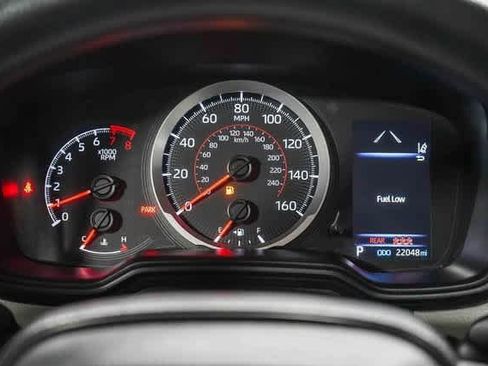 Certified 2022 Toyota Corolla Cross L image 25