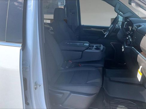 New 2026 GMC Sierra 2500 SLE w/ SLE Value Package; AWD/4WD image 11