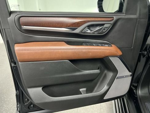 Certified 2024 GMC Yukon Denali Ultimate AWD/4WD image 23