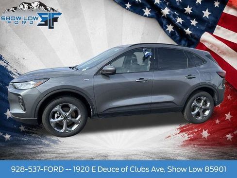 Certified 2025 Ford Escape ST-Line Select AWD/4WD image 4