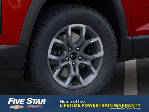 New 2026 Chevrolet Equinox ACTIV FWD image 9