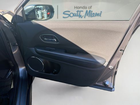 Used 2018 Honda HR-V EX image 32