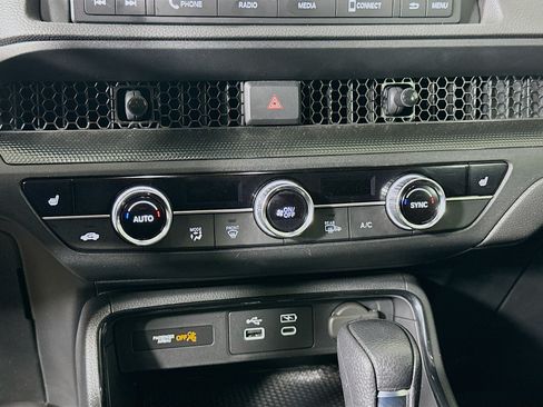 Used 2025 Honda CR-V EX image 23