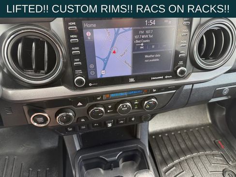 Used 2022 Toyota Tacoma TRD Sport w/ TRD Premium Sport Package image 15