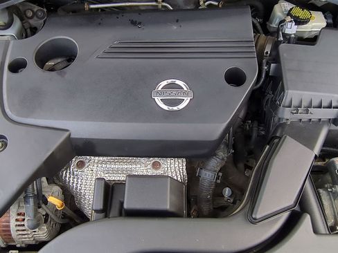 Used 2014 Nissan Altima 2.5 S w/ Display Audio Package image 13