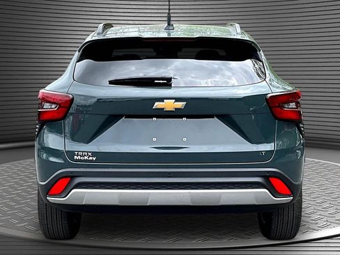 Used 2025 Chevrolet Trax LT w/ Driver Confidence Package FWD image 5