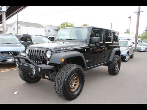 Used 2016 Jeep Wrangler Unlimited Rubicon w/ Connectivity Group AWD/4WD image 1