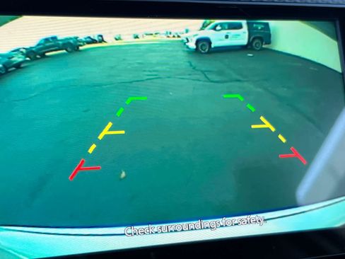 Used 2021 Nissan Kicks SV image 20