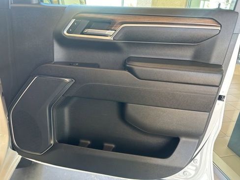 Used 2023 Chevrolet Silverado 1500 LT Trail Boss w/ Protection Package image 26