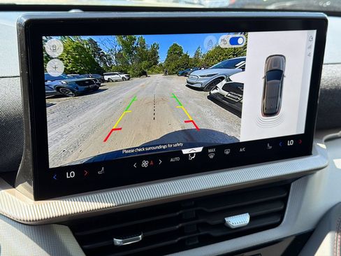 New 2026 Ford Explorer Active AWD/4WD image 25