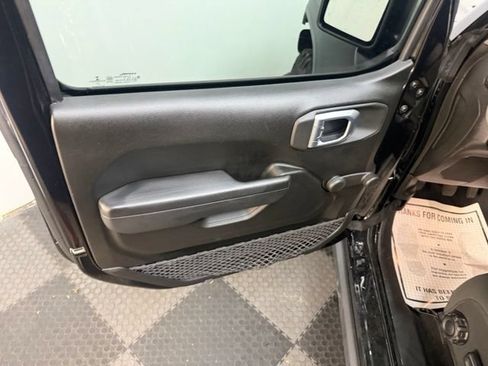 Used 2021 Jeep Wrangler Unlimited Sport AWD/4WD image 19