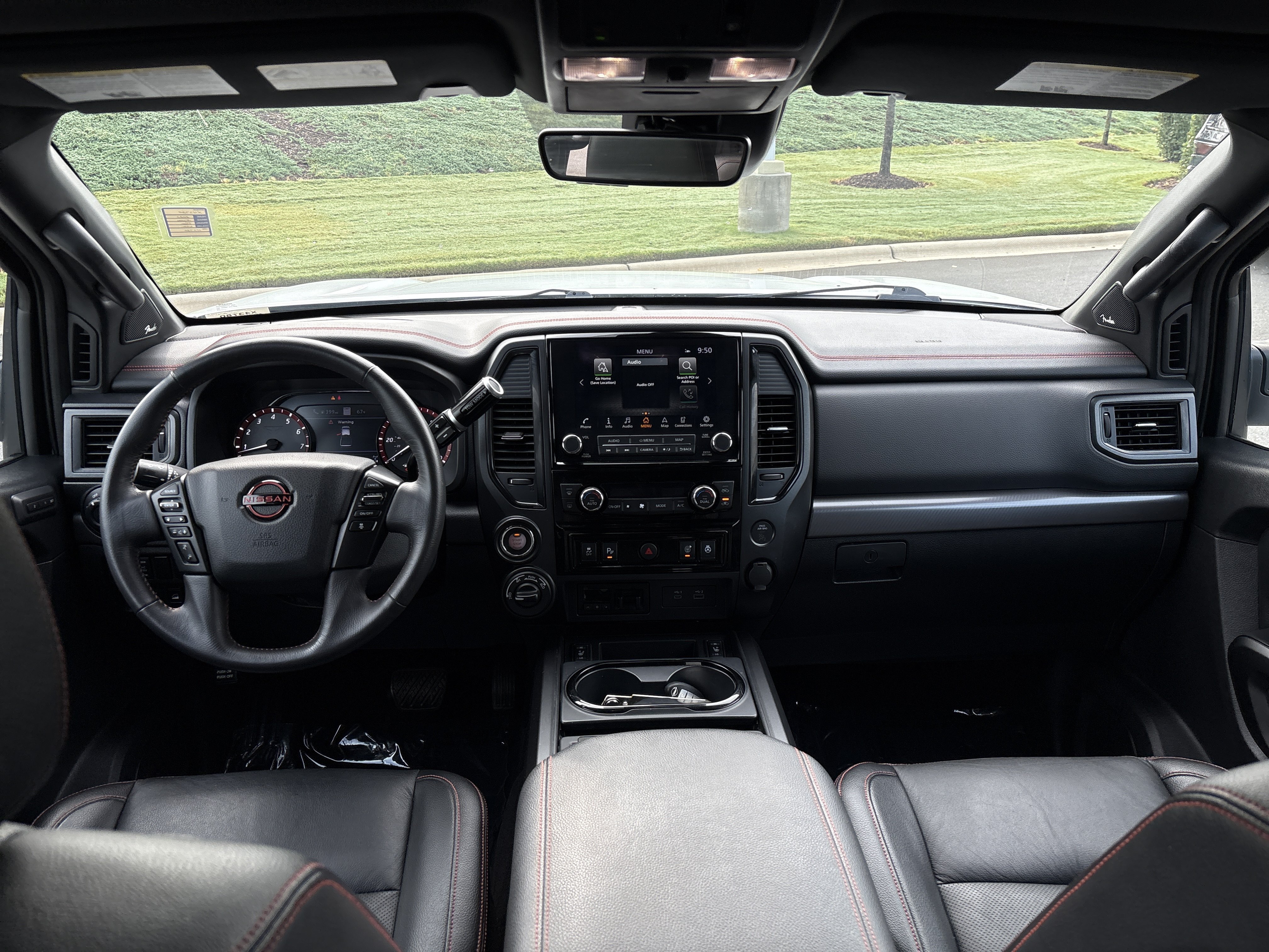 Used 2023 Nissan Titan PRO-4X w/ Pro-4x Convenience Package AWD/4WD image 20