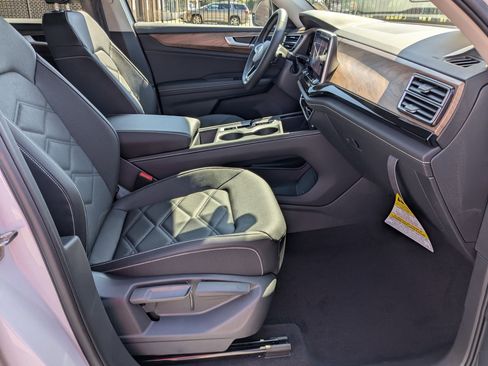 New 2026 Volkswagen Atlas SE image 35