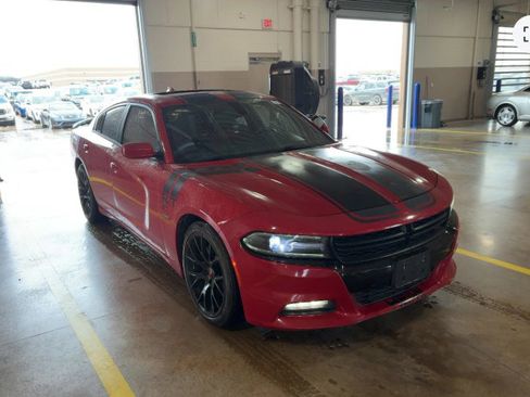Used 2016 Dodge Charger R/T image 1