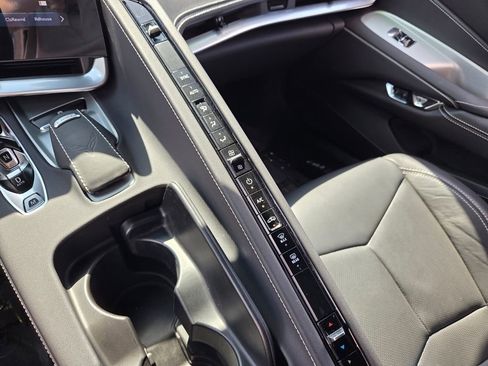 Used 2024 Chevrolet Corvette Stingray Coupe w/ Z51 Performance Package image 25