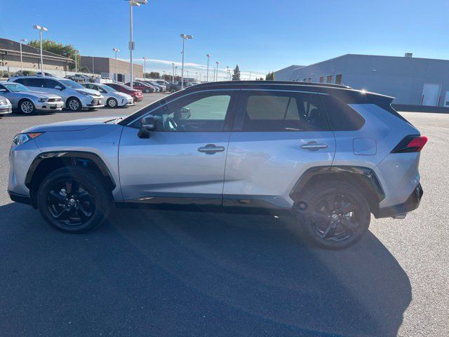 Used 2021 Toyota RAV4 XSE AWD/4WD image 4