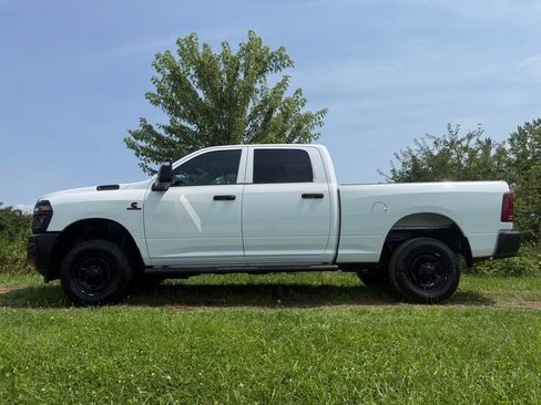 Used 2025 RAM 2500 Tradesman w/ Safety Group AWD/4WD image 7