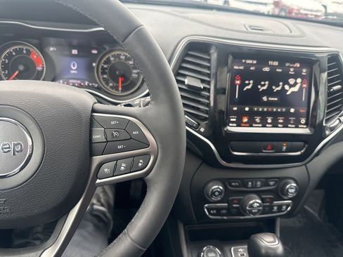 Used 2022 Jeep Cherokee Limited w/ Elite Package image 30