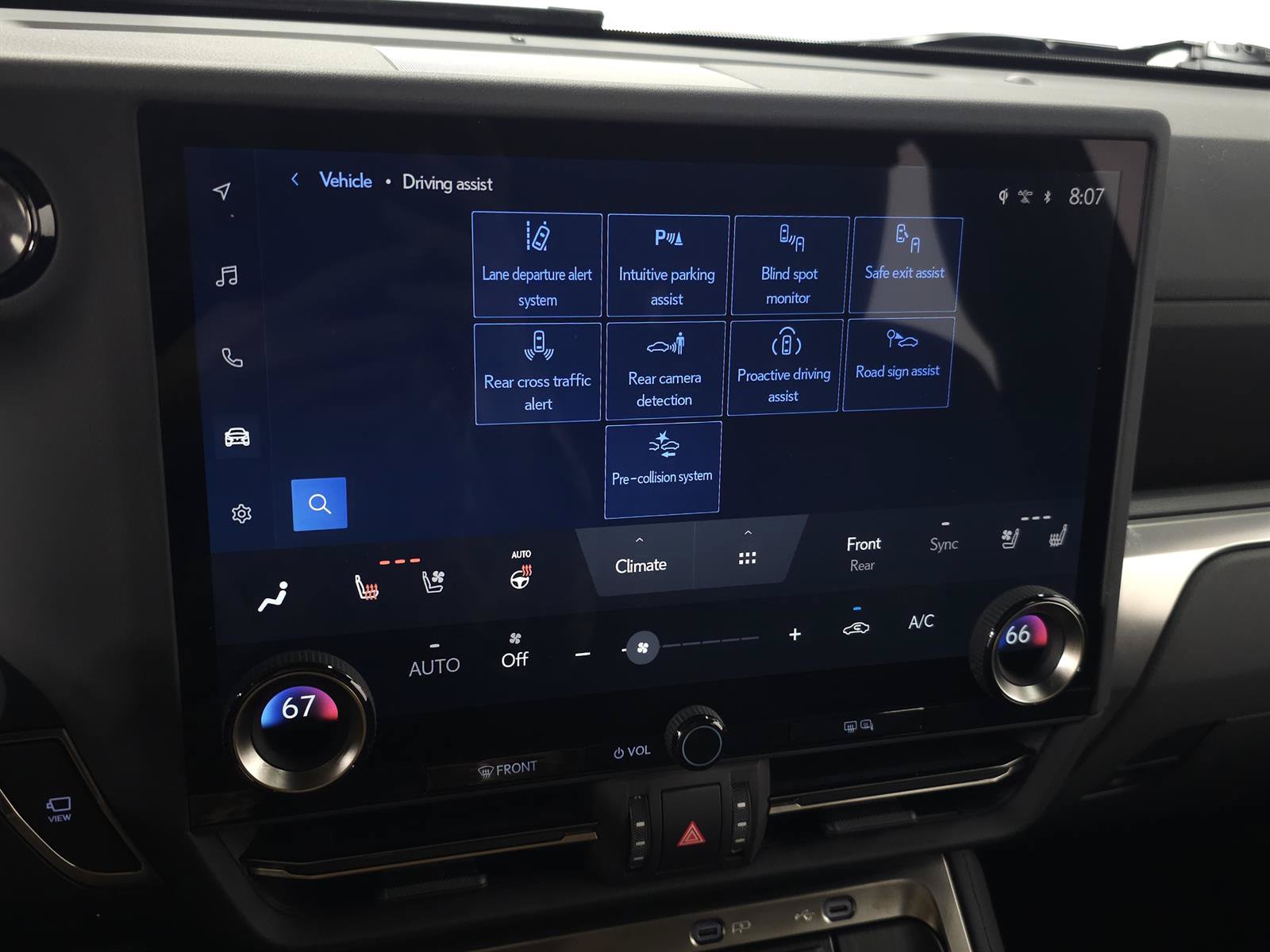 Used 2024 Lexus GX 550 w/ Accessory Package (Z1) AWD/4WD image 28