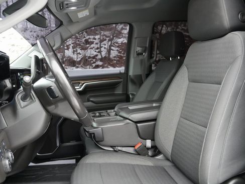 Used 2022 Chevrolet Silverado 1500 RST image 9