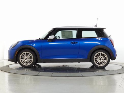Used 2025 MINI Cooper S FWD image 4