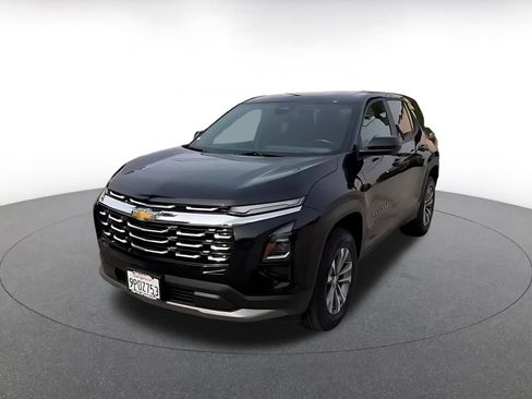 Used 2025 Chevrolet Equinox LT image 4