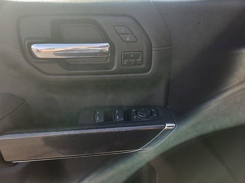 Used 2022 GMC Sierra 1500 AT4 w/ AT4 Premium Package image 6