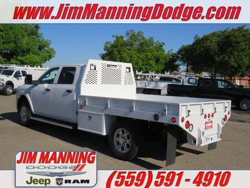 New 2024 RAM 3500 Tradesman w/ Chrome Appearance Group image 1