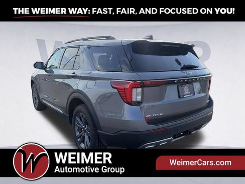 Used 2025 Ford Explorer Active w/ Active Comfort Package AWD/4WD image 7