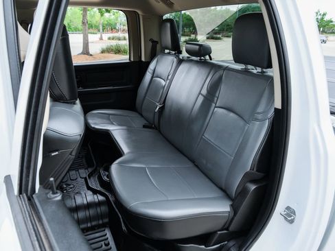 Used 2020 RAM 2500 Tradesman w/ Chrome Appearance Group image 40