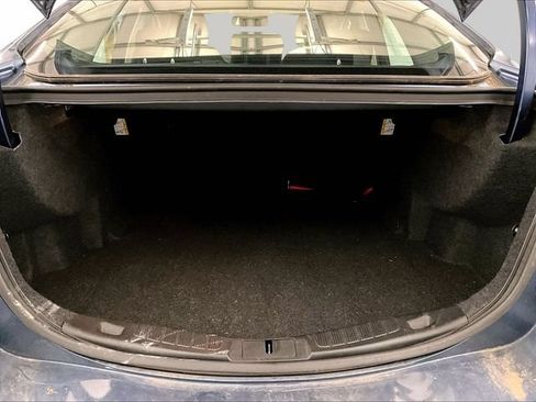 Used 2019 Ford Fusion SE FWD image 33