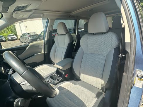 Used 2024 Subaru Forester Premium AWD/4WD image 17