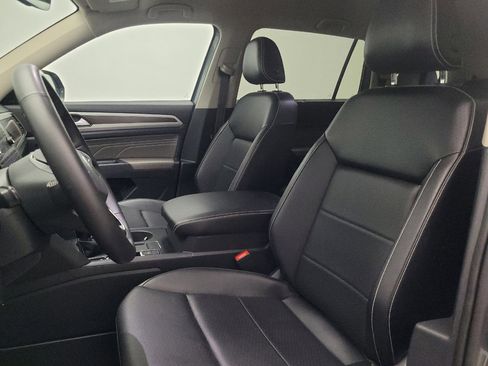 Used 2021 Volkswagen Atlas SE image 17