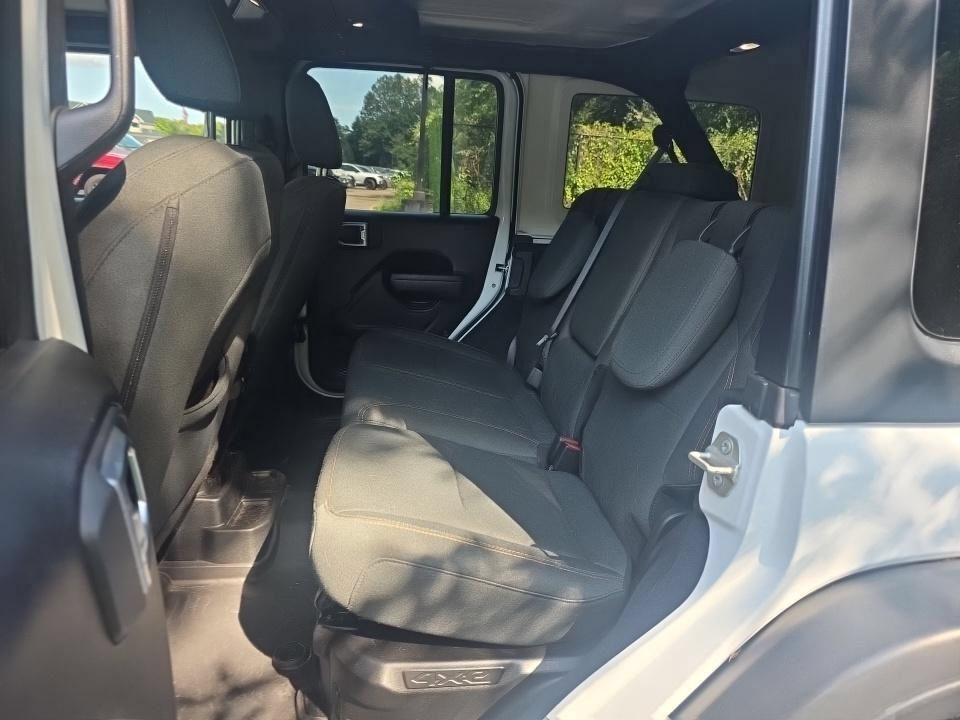 Used 2024 Jeep Wrangler Unlimited AWD/4WD image 13
