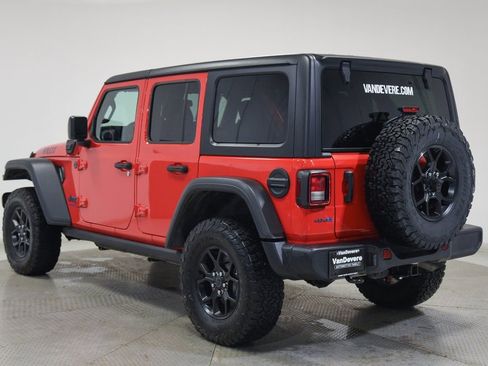 Used 2025 Jeep Wrangler Willys 4xe image 5