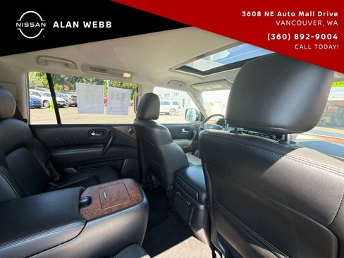Used 2024 Nissan Armada SL w/ Captain's Chairs Package AWD/4WD image 24