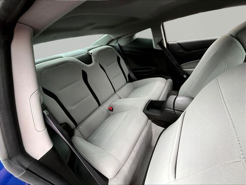 Used 2016 Chevrolet Camaro LT RWD image 23