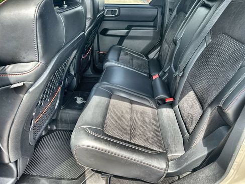 Used 2025 Ford Bronco Raptor AWD/4WD image 16