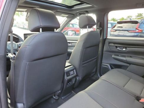 Used 2025 Honda CR-V Sport image 10