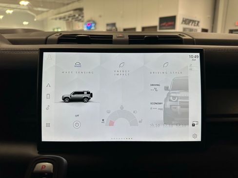 Used 2025 Land Rover Defender 110 X image 26