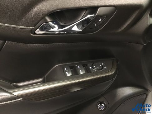 Used 2019 GMC Acadia SLT image 22