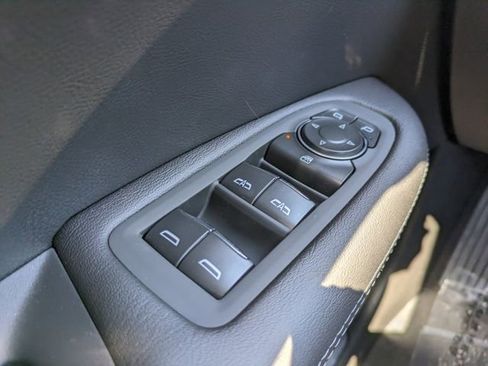 New 2026 Cadillac XT5 Luxury image 24