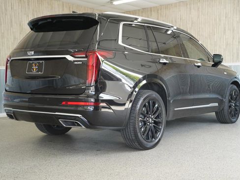 Used 2022 Cadillac XT6 Premium Luxury w/ Technology Package image 10