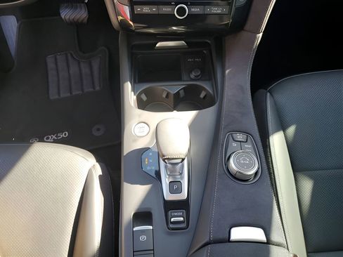 Used 2021 INFINITI QX50 Autograph image 40