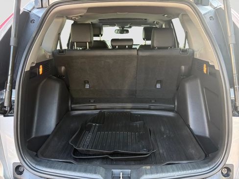 Used 2019 Honda CR-V Touring image 16