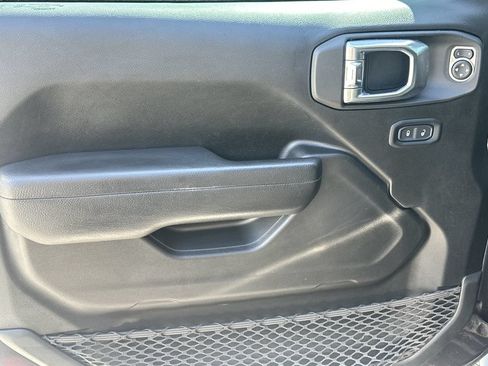 Used 2022 Jeep Gladiator Sport AWD/4WD image 10